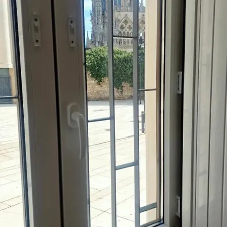 Ventana A Santa Maria 아파트 *