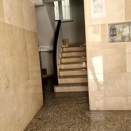 Ventana A Santa Maria * Бургос