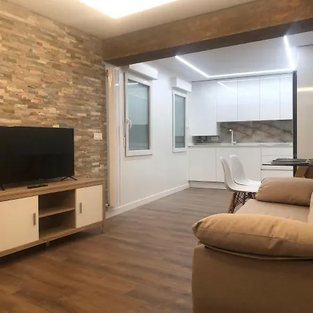 Ventana A Santa Maria *